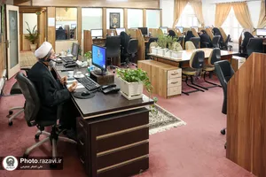 پاسخگویی تلفنی مدیران آستان قدس رضوی به مخاطبان سامانه ١٣٨