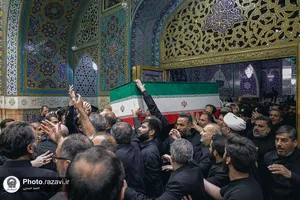 طواف پیکر رهبر شهید