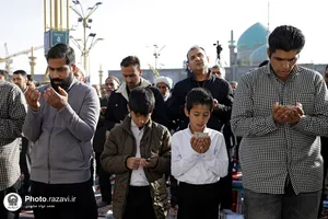 اقامه نماز عید سعید فطر در حرم مطهر رضوی