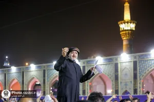 مراسم چهارپایه&zwnj;خوانی کشورهای جهان اسلام در حرم مطهر رضوی