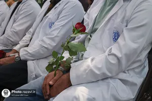 آیین روپوش سفید و سوگند پزشکی دانش&zwnj;آموختگان دانشگاه علوم پزشکی شیراز