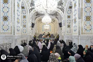 تشرف دانشجویان هنر به حرم مطهر رضوی