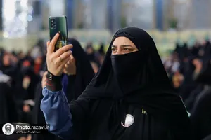 مناجات خوانی دهه آخر ماه مبارک رمضان در حرم مطهر رضوی