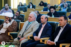 هم&zwnj;نشینی قرآنی در حرم مطهر رضوی