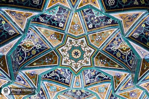 طراحی، ساخت و نصب مقرنس باب الهادی (علیه السلام)