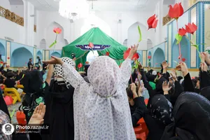 عزاداری کودکان در هیئت کبوترانه حرم مطهر رضوی