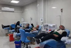 نذر خون خادم‌یاران رضوی خمین در فاطمیه