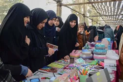 برپایی بازارچه «دختران آینده‌ساز» در واحد خواهران دانشگاه بین‌المللی امام رضا(ع)