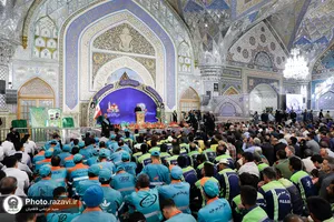 آیین اذن خدمت خادمین شهری در دهه کرامت