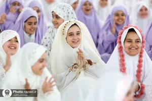 &laquo;پرواز پروانه&zwnj;ها&raquo; در حرم مطهر امام رئوف