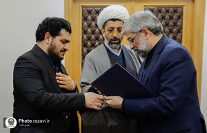 دیدار مدیرکل انتقال خون خراسان رضوی با مدیر عالی حرم مطهر رضوی