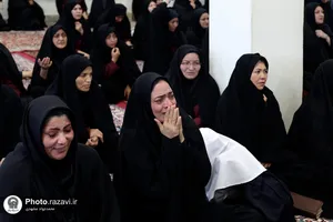 بازدید تولیت آستان قدس رضوی از روند بافت فرش&zwnj;های رواق امیرالمؤمنین علیه&zwnj;السلام
