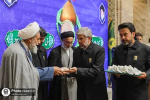 جایگزینی مُهر تربت کربلا با مهرهای قدیمی حرم مطهر رضوی