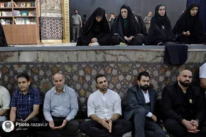 خدمت جمعی از ورزشکاران در چایخانه حضرت