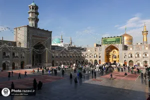 آماده سازی حرم مطهر رضوی در آستانه ولادت امیرالمومنین علیه&zwnj;السلام