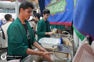 حضور دانش&zwnj;آموزان مدارس امام رضا علیه&zwnj;السلام در چایخانه حضرت قاسم