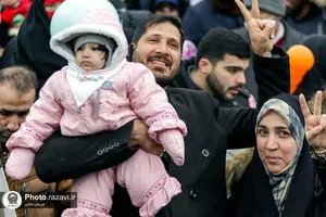راهپیمایی پرشکوه 22 بهمن در مشهد-٢