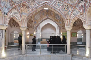 بازدید پرستاران بیمارستان قائم (عج) از موزه مردم‌شناسی و شمیم رضوان