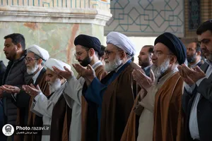 اقامه نماز عید فطر در حرم مطهر رضوی-2