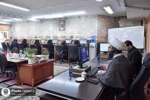 پاسخگویی تلفنی سرپرست مدیریت مراسم حرم مطهر رضوی به مخاطبان سامانه ۱۳۸