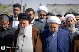 تشییع پیکر حجت&zwnj;الاسلام والمسلمین حسین صادقی در حرم مطهر رضوی