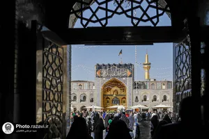 سیاه&zwnj;پوشی حرم مطهر رضوی در پی حمله تروریستی رژیم صهيونيستی به غزه