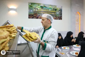 راه&zwnj;اندازی نانوایی مهمانسرای حضرت رضا(علیه&zwnj;السلام)