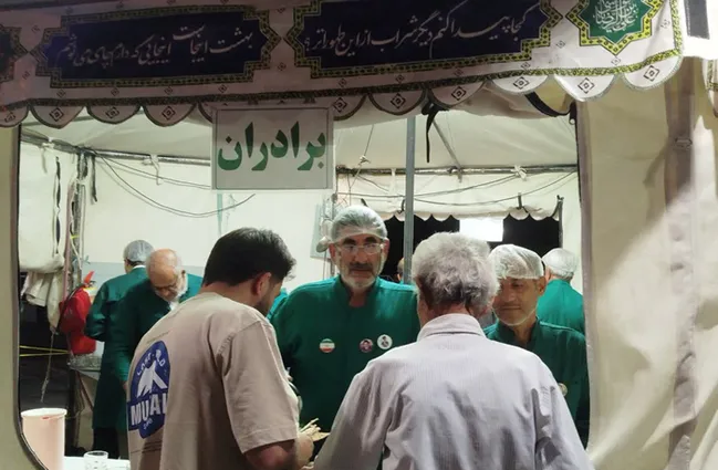میزبانی ۲۰ موکب شهرضا از ۱۵۰ هزار زائر تشییع رهبر شهید ایران