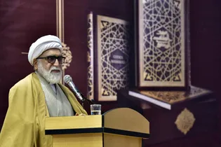 وجود کهن‌ترین قرآن جهان در حرم رضوی جلوه‌ای از پیوند قرآن و عترت است