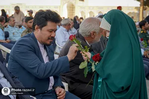 غبارروبی مزار شهدای مدفون در آرامگاه خواجه ربیع مشهد