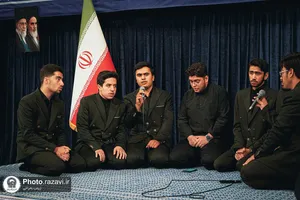 ویژه برنامه فرشتگان مقاومت در حرم مطهر رضوی-۱