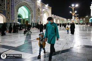 خدمت رسانی به زائران بارگاه منور رضوی در شب های قدر