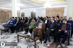 رونمایی از نسخه خطی 500 ساله دیوان حافظ شیرازی در حرم مطهر رضوی
