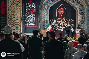 عزاداری زائران عرب&zwnj;زبان در حرم مطهر رضوی