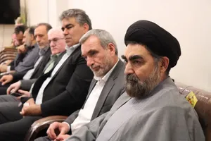نماینده&zwnj; ولی &zwnj;فقیه ایلام در دیدار با خادمان حرم رضوی؛ امام رضا (ع) شفیع مؤمنان در قیامت است+ گزارش تصویری