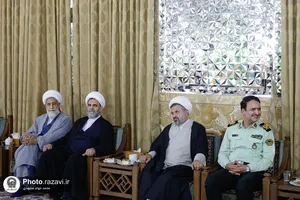 مراسم جشن عید ولادت پیامبر اکرم صلی&zwnj;الله&zwnj;و&zwnj;علیه&zwnj;وآله در تالار ولایت حرم مطهر رضوی 