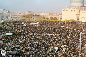 حرم مطهر رضوی؛ کانون انقلاب در مشهد-1