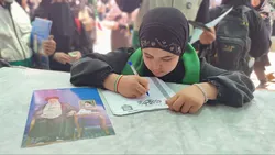 بغض‌های نانوشته در مسیر بهشت؛ نامه زائران اربعین به رهبر شهید انقلاب/ گزارش تصویری