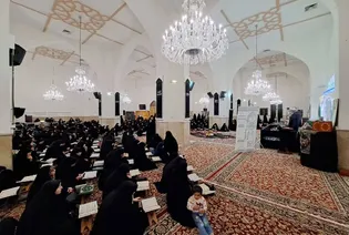 عالم اسلام کی خواتین نے قرآنی محفل کا انعقاد کر کے شہدائے کربلا کو خراج عقیدت پیش کیا