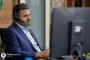پاسخگویی تلفنی مدیر مرکز خادمیاری بنیاد کرامت رضوی به مخاطبان سامانه ۱۳۸