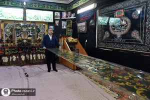 توزیع غذا میان نیازمندان اطراف حرم مطهر رضوی