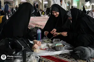 افطار خانوادگی در حریم بهشت