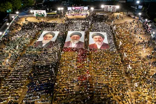 حضور کاروان زیر سایه خورشید در اجتماع عظیم بزرگداشت رهبر شهید انقلاب در کراچی پاکستان