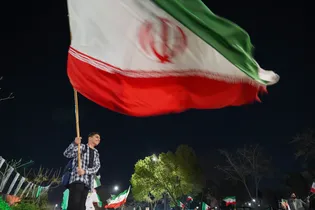 اجتماع مدارس امام رضا علیه‌السلام در دفاع از انقلاب