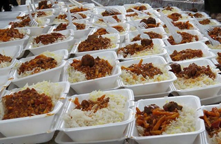 طبخ ۵۶ هزار پرس غذا هم‌زمان با غدیر در اصفهان