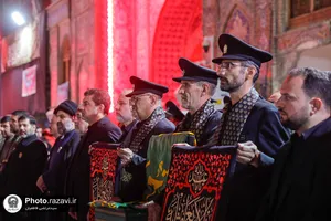 تشرف کاروان خدام حرم امام رضا علیه&zwnj;السلام به حرم امامین کاظمین