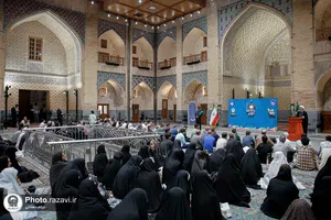 تشرف نخبگان و المپیادی کشور به حرم مطهر رضوی
