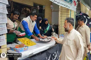 بازدید نماینده ولی فقیه در استان سیستان و بلوچستان از مواکب خدمت رسان در مرز میرجاوه