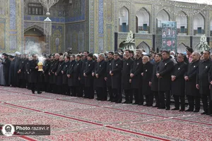 آیین خطبه&zwnj;خوانی خدام بارگاه منور رضوی در نخستین روز خاکسپاری شهید آیت&zwnj;الله رئیسی
