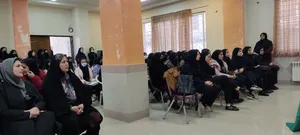 عرض ارادت به امام مهربانی ها در دبیرستان بابل